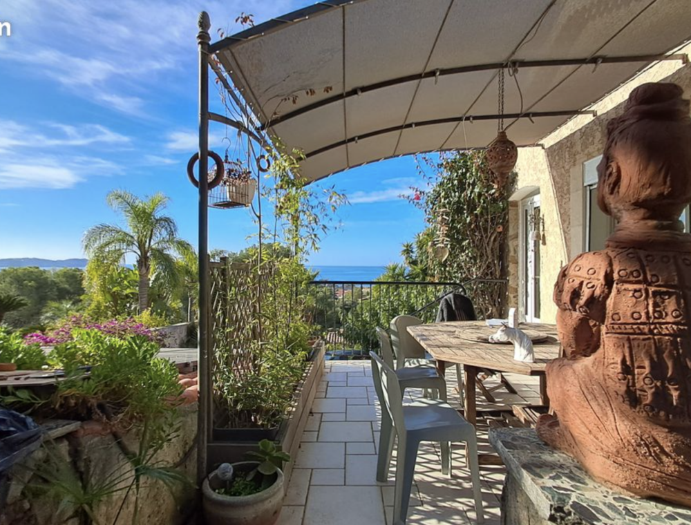 Villa de caractère avec vue mer panoramique et piscine